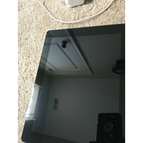 Apple iPad 4th Gen 16 GB Wi-Fi Tablet Black 9.7" - Picture 2 of 12